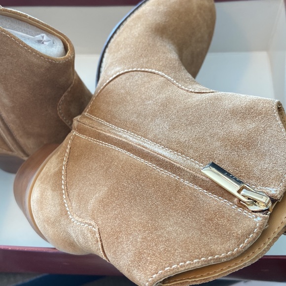 Hush Puppy Hannah Mid Boot - Picture 13 of 15